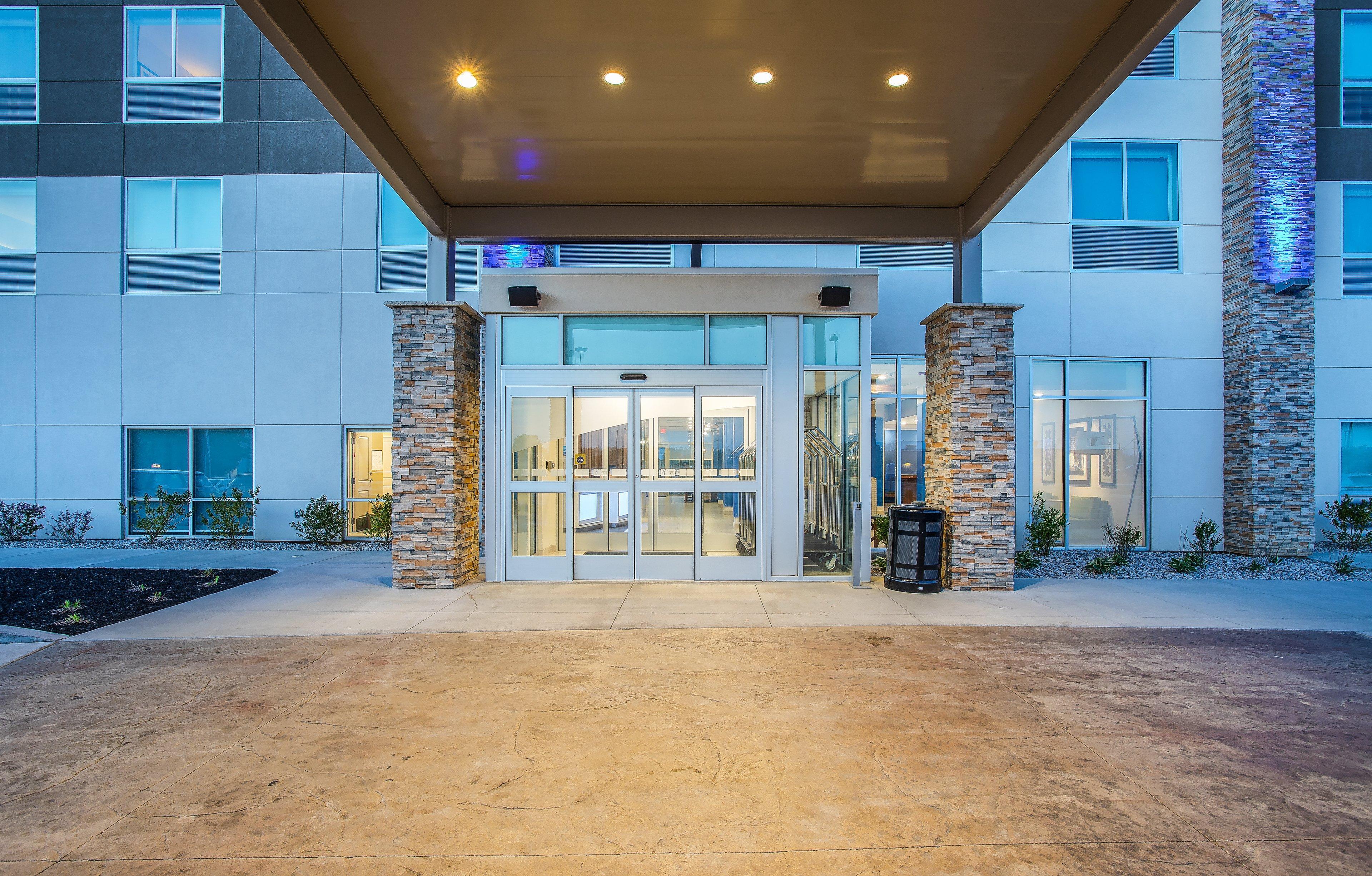 Holiday Inn Express & Suites - Lexington W - Versailles By Ihg Εξωτερικό φωτογραφία